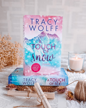 A Touch of Snow – Tracy Wolff